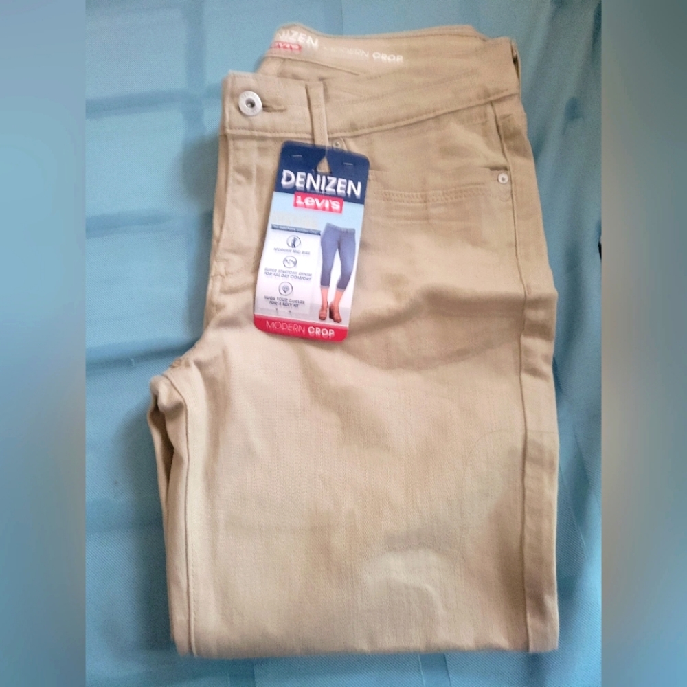 Brand New Denzien by Levi's Cropped Pants